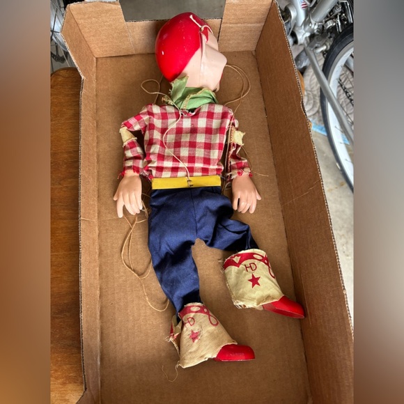 Classic Vintage Howdy Doody Cowboy Marionette Puppet - Picture 2 of 2